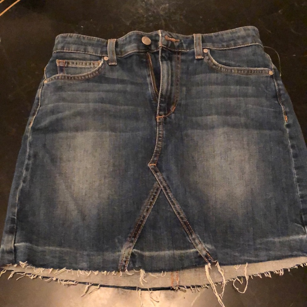 Denim cut off skirt in mint condition
